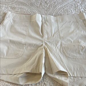 Eddie Bauer Cream High-Rise Utility Shorts